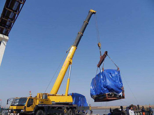 大件設備吊裝時應該怎樣避免高空墜落。